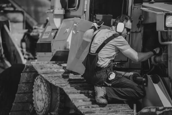 Equipment-Maintenance-1x-tiny